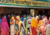 बड़हलगंज में छिटपुट घटनाओं के बीच साठ फीसदी से अधिक मतदान