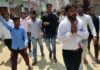 जनसंपर्क कर आकाश गुप्ता ने मांगा वोट, किया नामांकन
