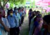 बंगाल चुनाव: छठे चरण में 43 सीटों पर मतदान जारी, मुकुल राय-अर्जुन सिंह ने डाला वोट