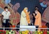 UP के लिए योगी ही उपयोगी, जानिए नेतृत्व बदलने की अटकलों को PM मोदी ने कैसे दिया विराम
