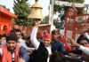 अखिलेश यादव की विजय यात्रा, पहले हनुमान जी की शरण में गए SP चीफ, फिर योगी सरकार को घेरा