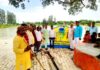सेवा पखवाड़े के तहत अमृत सरोवरों के किनारे की गई साफ-सफाई।